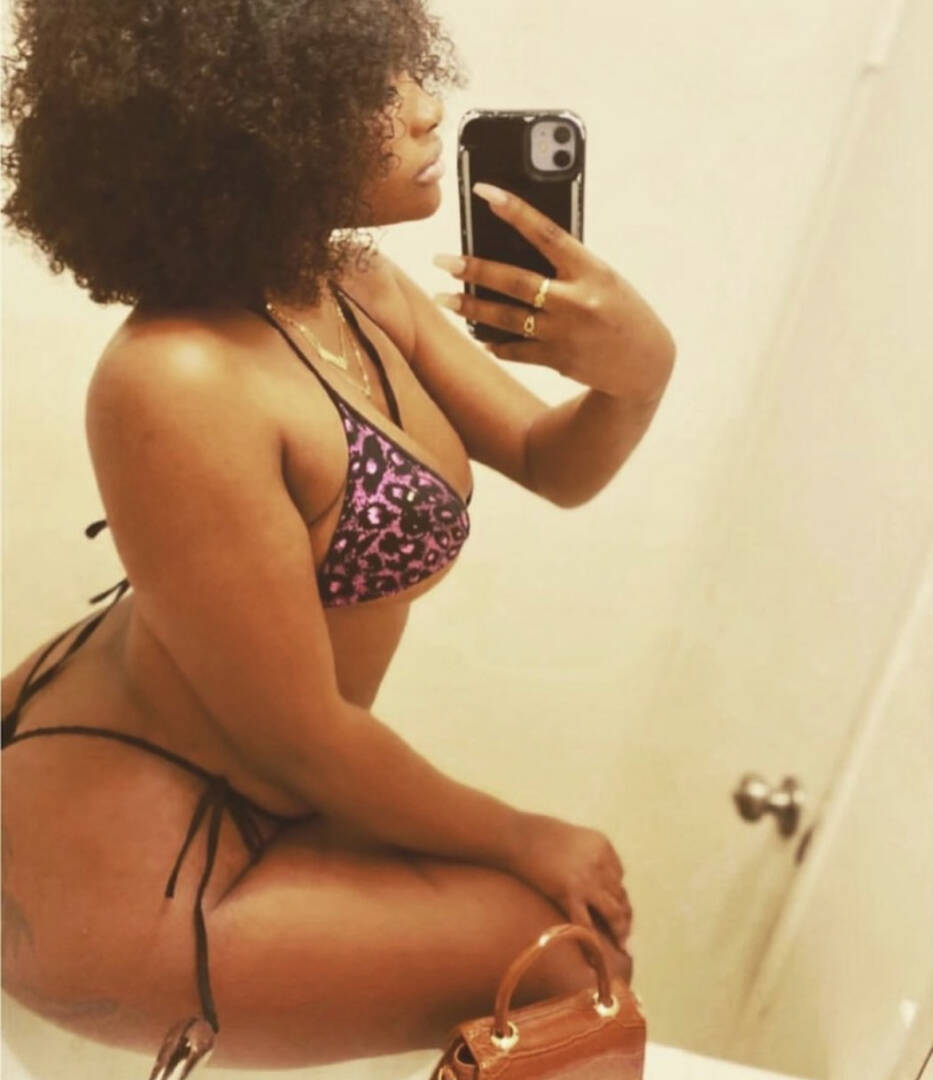 Aisha - Independent Female Los Angeles Escort