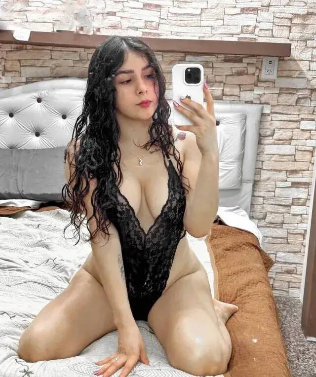 Alma - Independent Female Wichita Escort