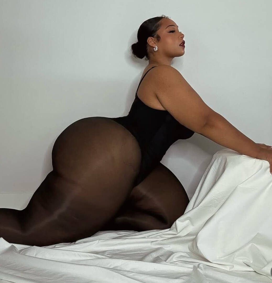 Emma - Independent Female Cincinnati Escort