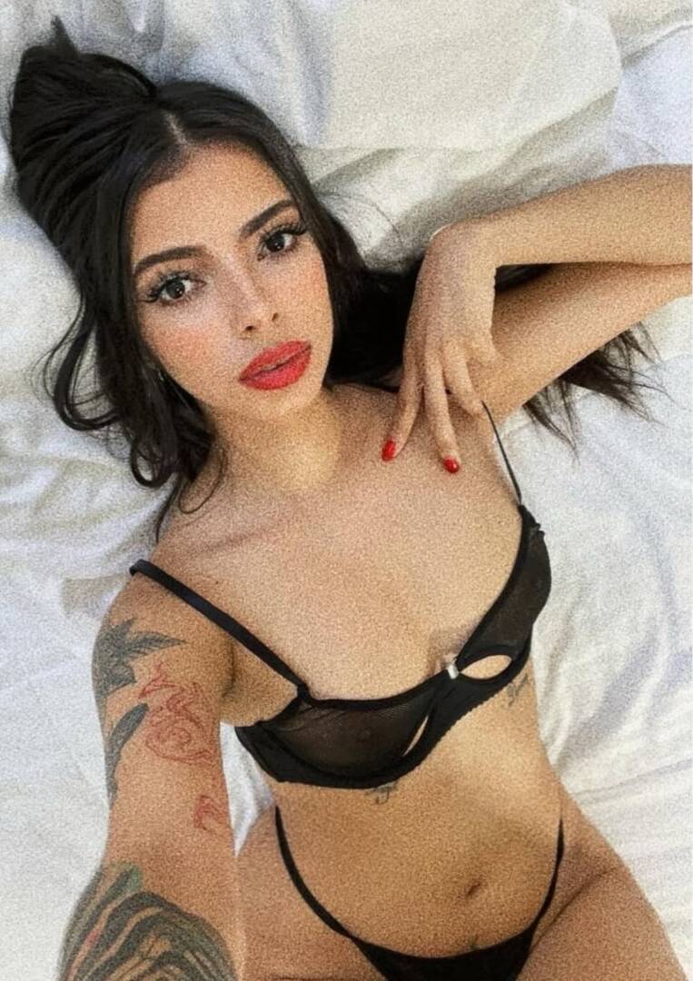 rosi - Independent Female  Charlottesville Escort