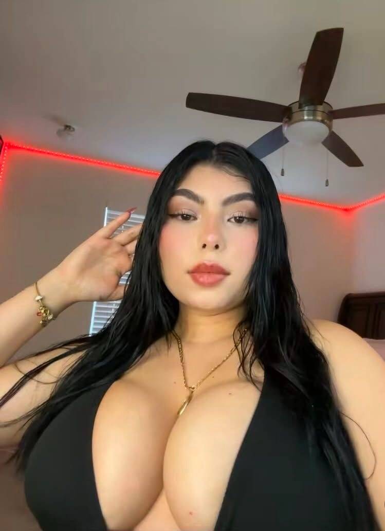 Amber - Independent Female Minot Escort