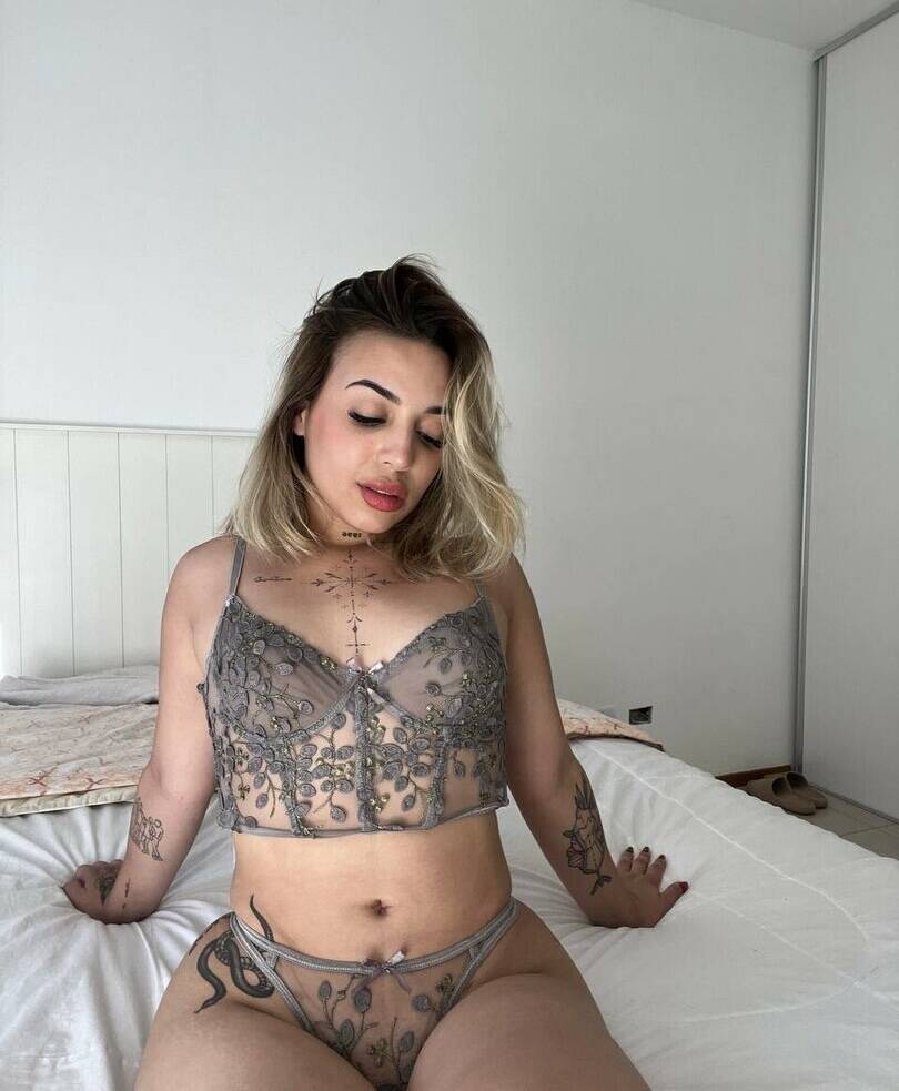 Lorena - Independent Female  Terre Haute Escort