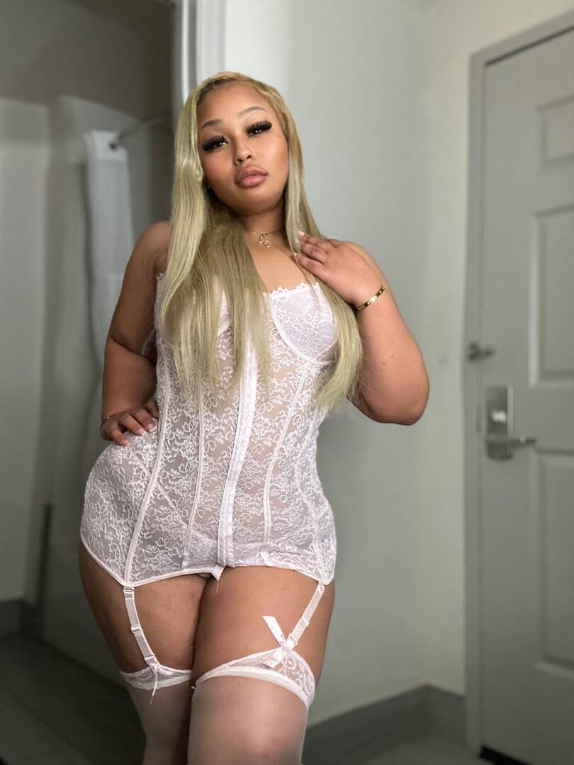 Kay - Independent Female  Minneapolis Escort