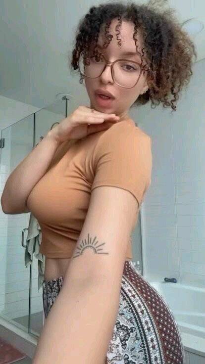 Angel - Independent Female  Los Angeles Escort