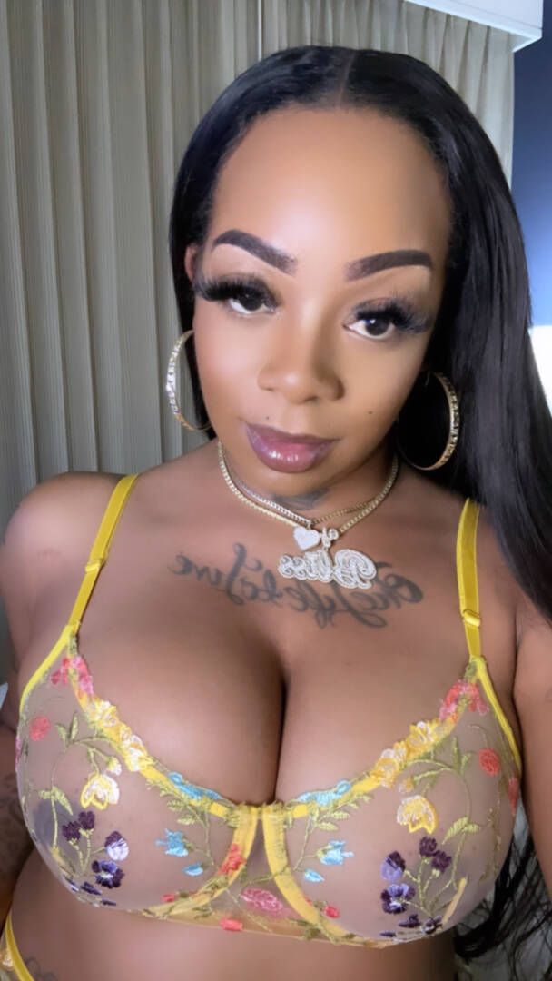 Bliss - Independent Female  St. Louis Escort