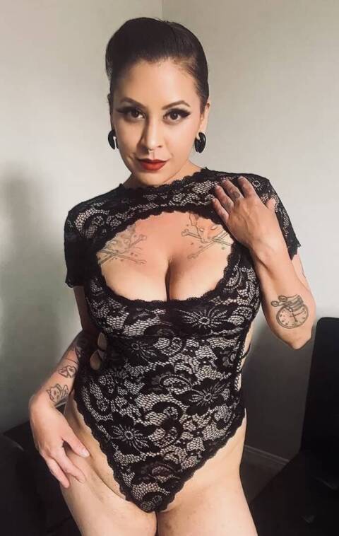 Escorts Lily StartHeart