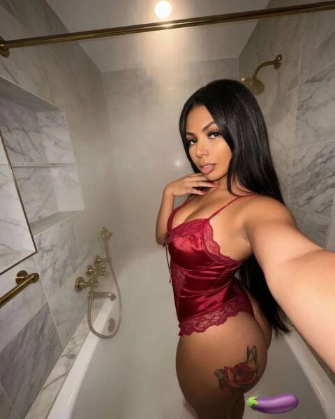 Escorts Aaliyah