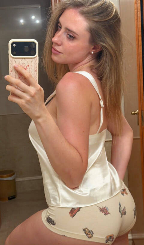 Escorts Kallie