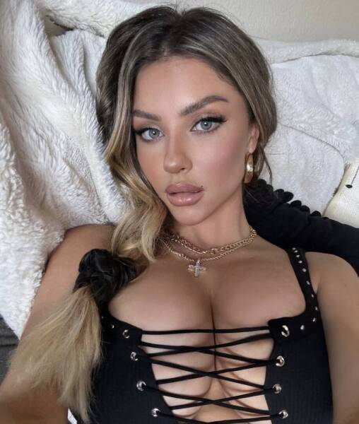 Escorts Barbie Doll