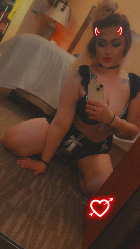 Escorts Neveah Simone