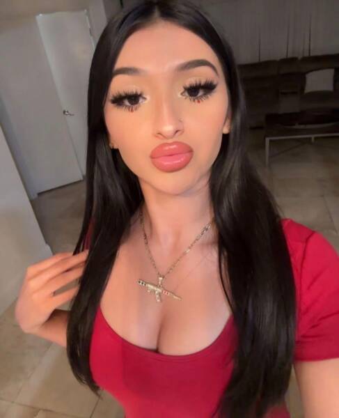 Escorts NATHALY