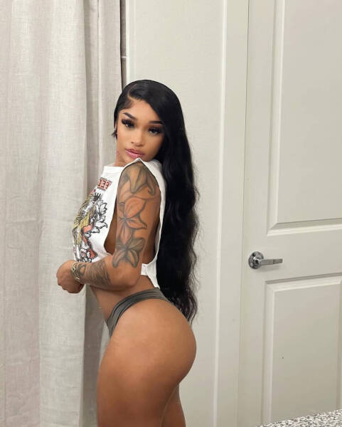 Escorts Adrianna