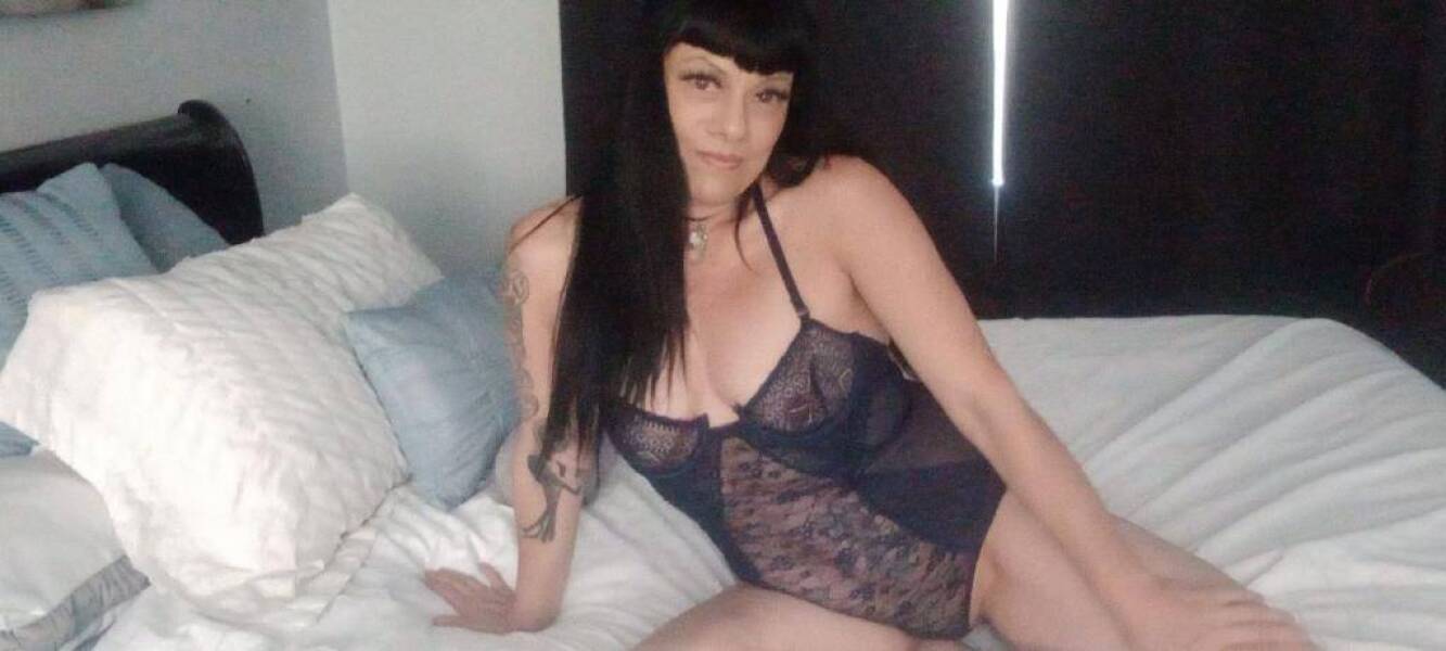 Escorts Mature Raven