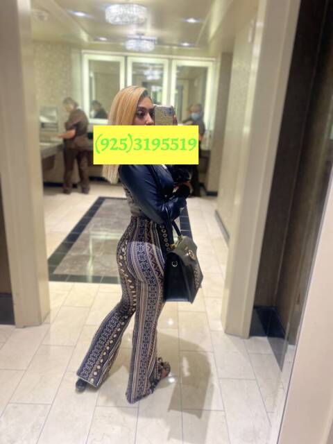 Escorts PassionFruit