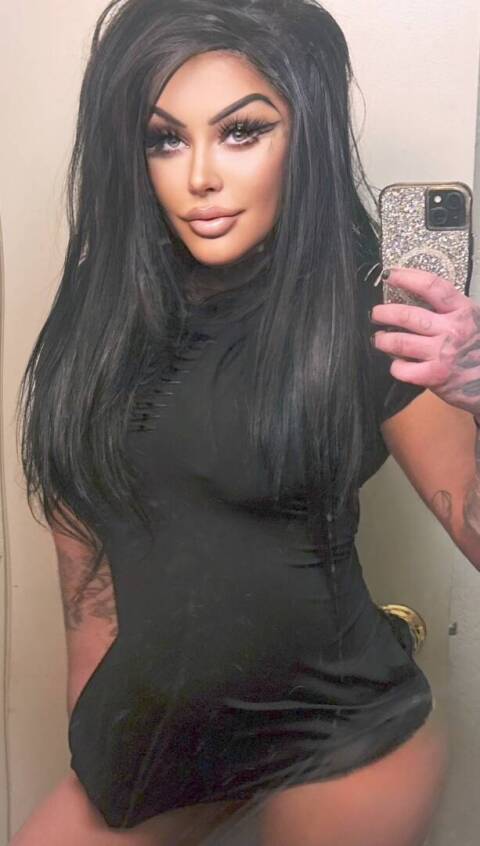 Escorts Devin D