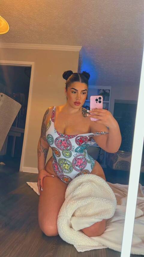 Escorts Bella