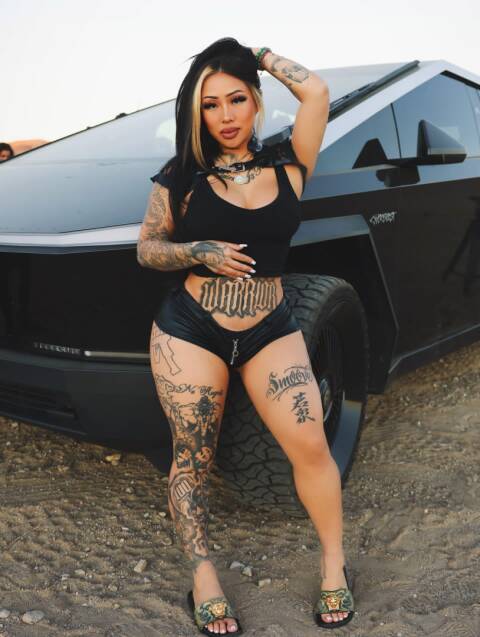Escorts Amika