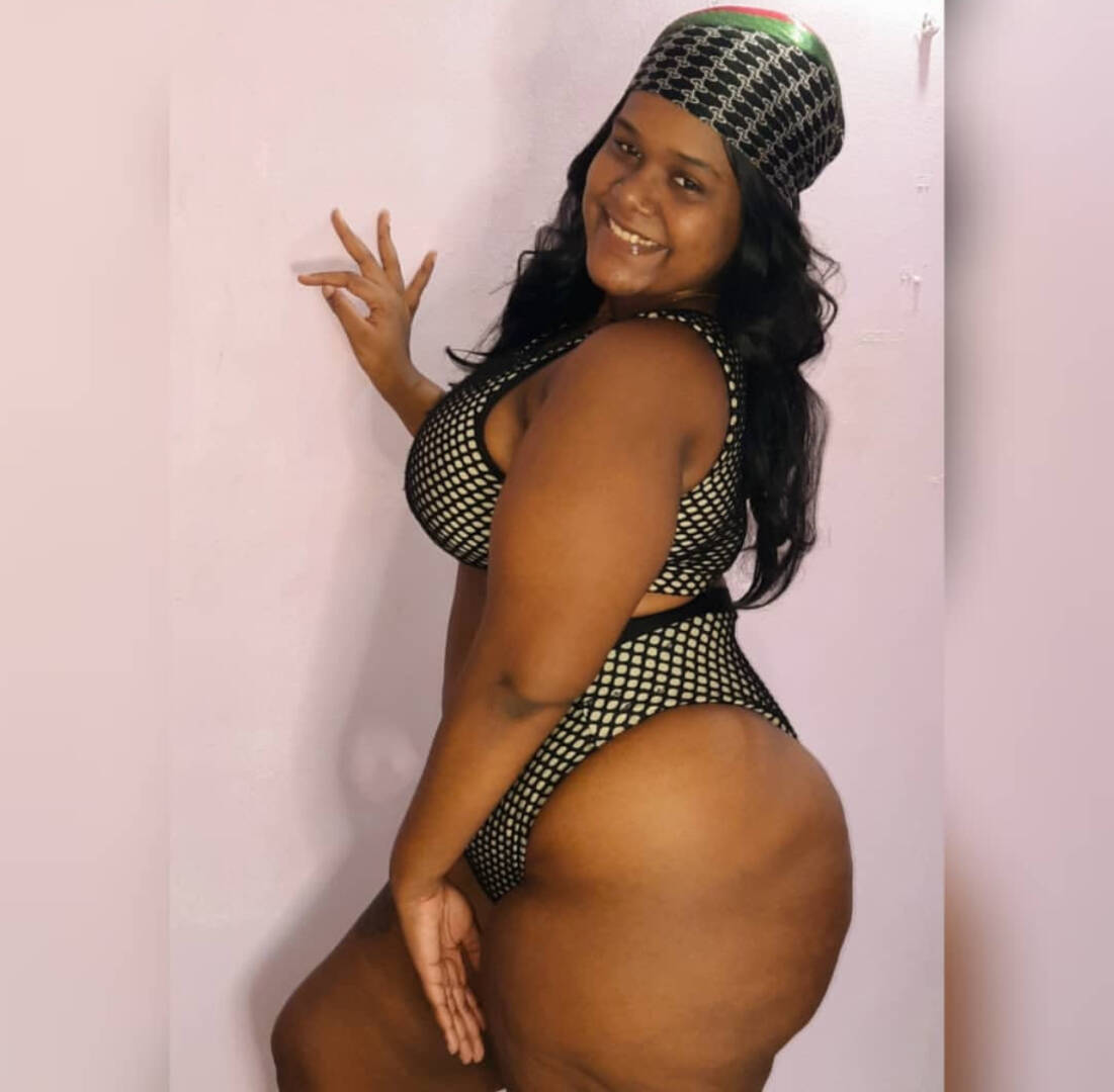 Gabby - Independent Female Phoenix Escort