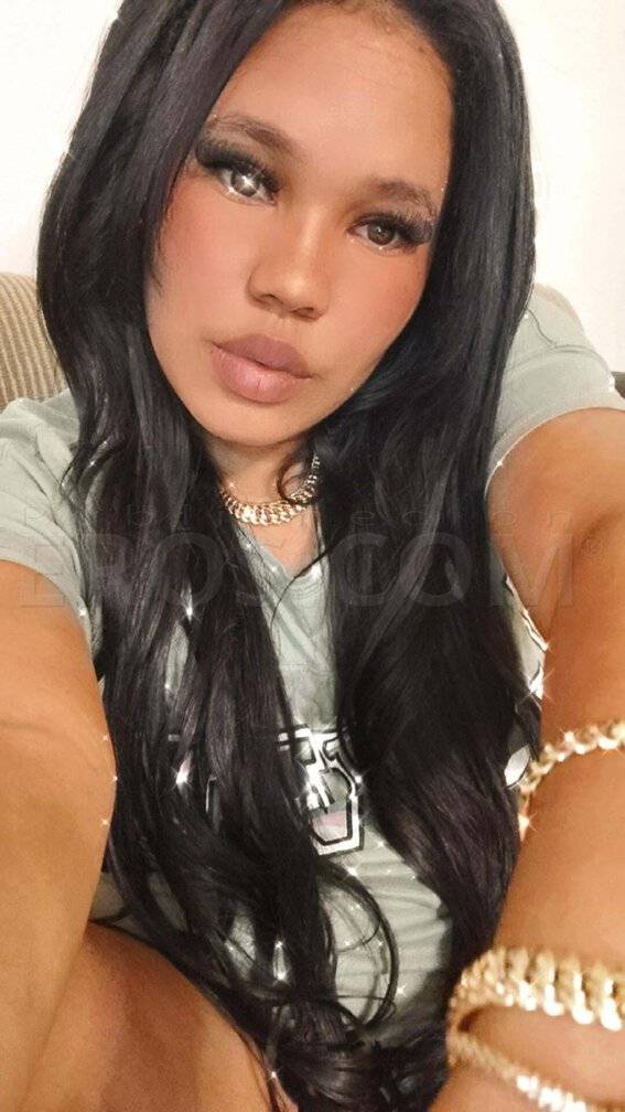 Lizy - Independent Female Miami Escort