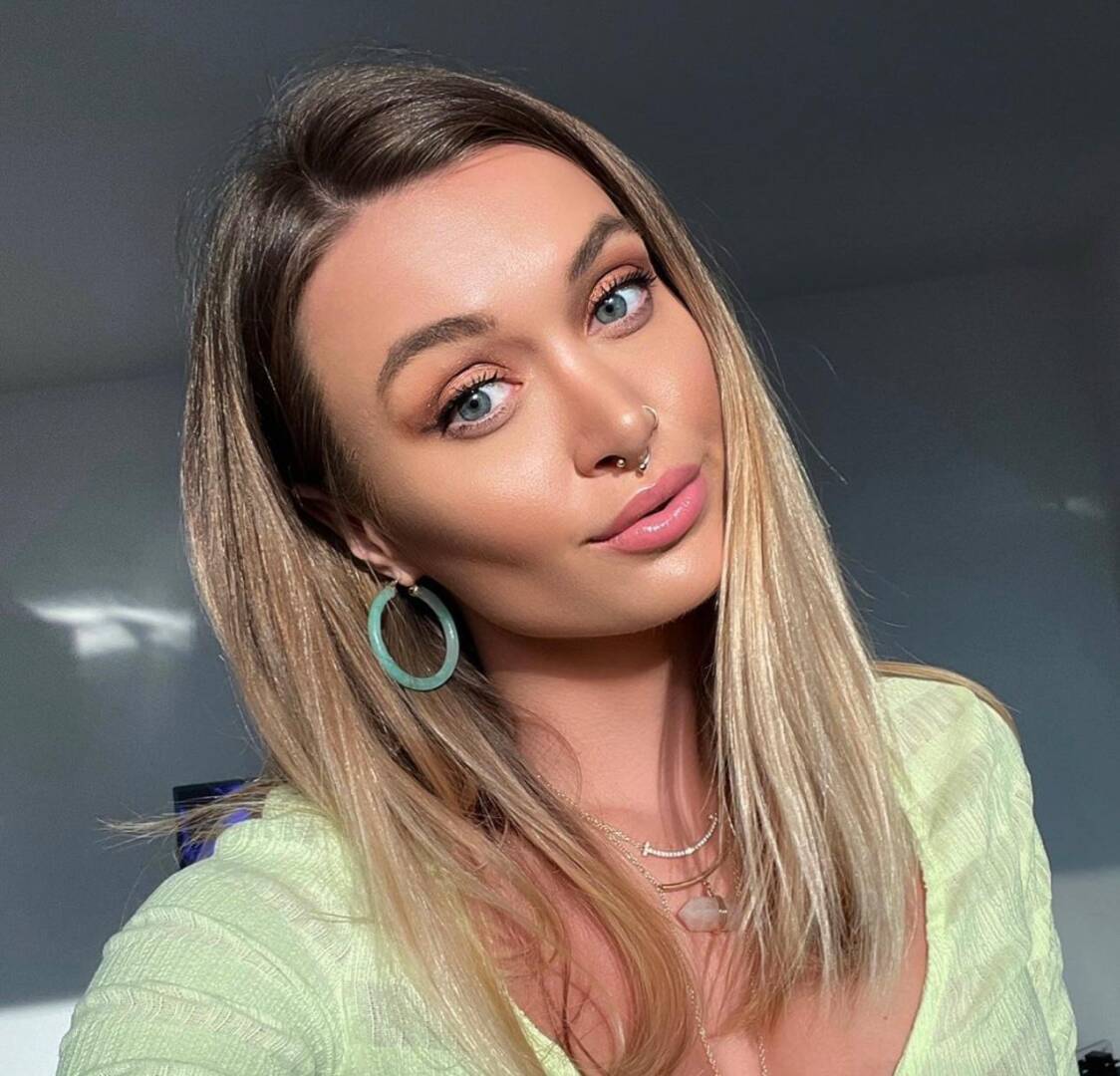 Dawn - Independent Female Los Angeles Escort