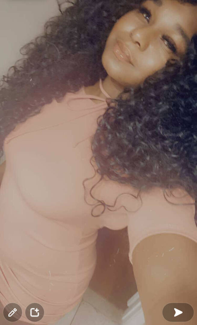 Erin - Independent Female Chicago Escort