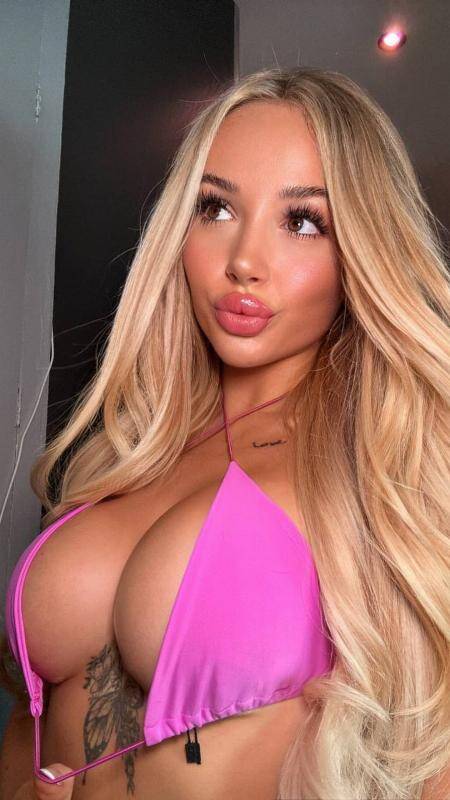 Addison - Independent Female Sioux City Escort