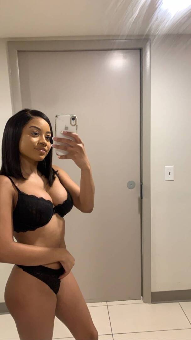 LYLA - Independent Female Las Vegas Escort