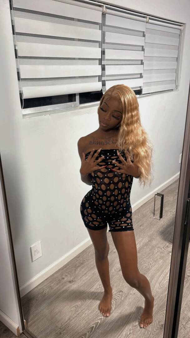 Kashmir - Independent Female Phoenix Escort