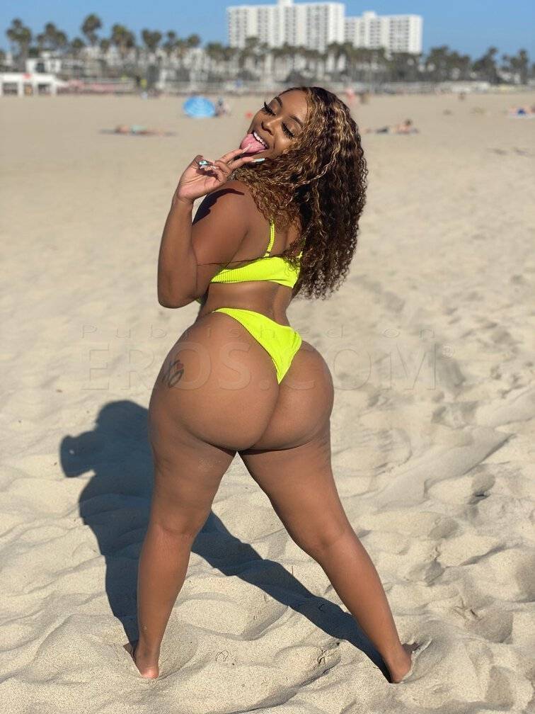 Milan Moore - Independent Female Las Vegas Escort