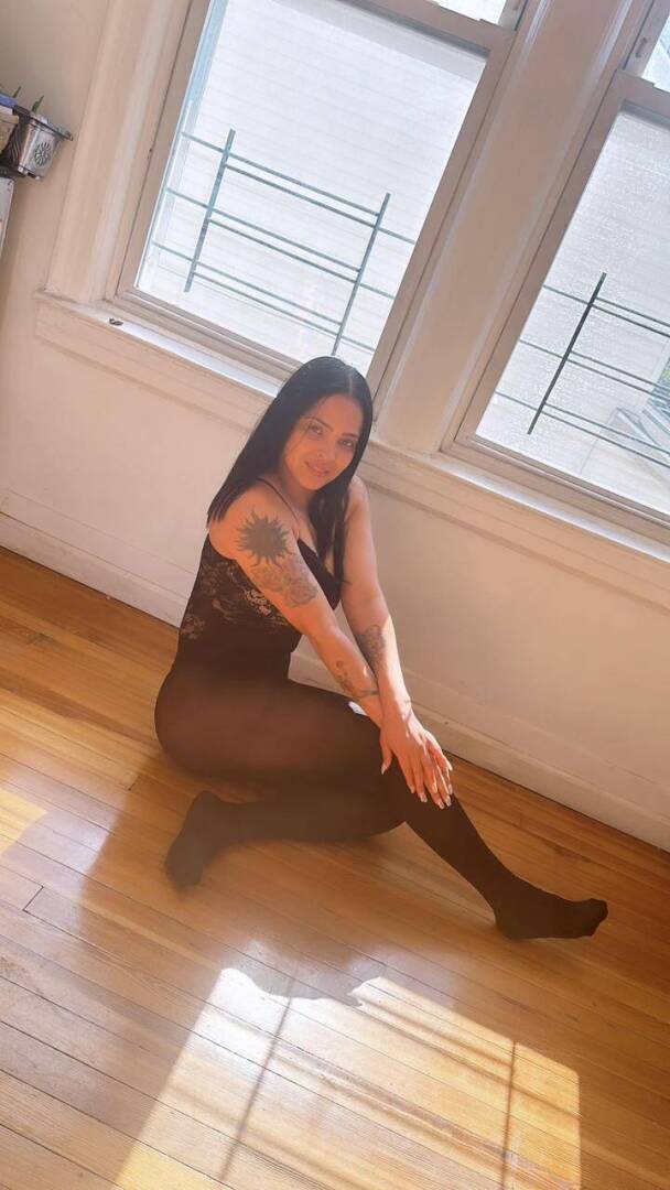 beba - Independent Female Springfield Escort