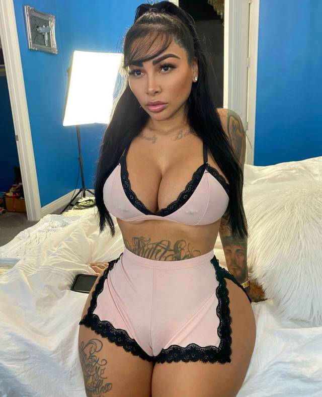 Aimee - Independent Female Lexington Escort