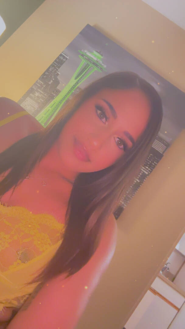 Desia Dollface - Independent Female Seattle Escort