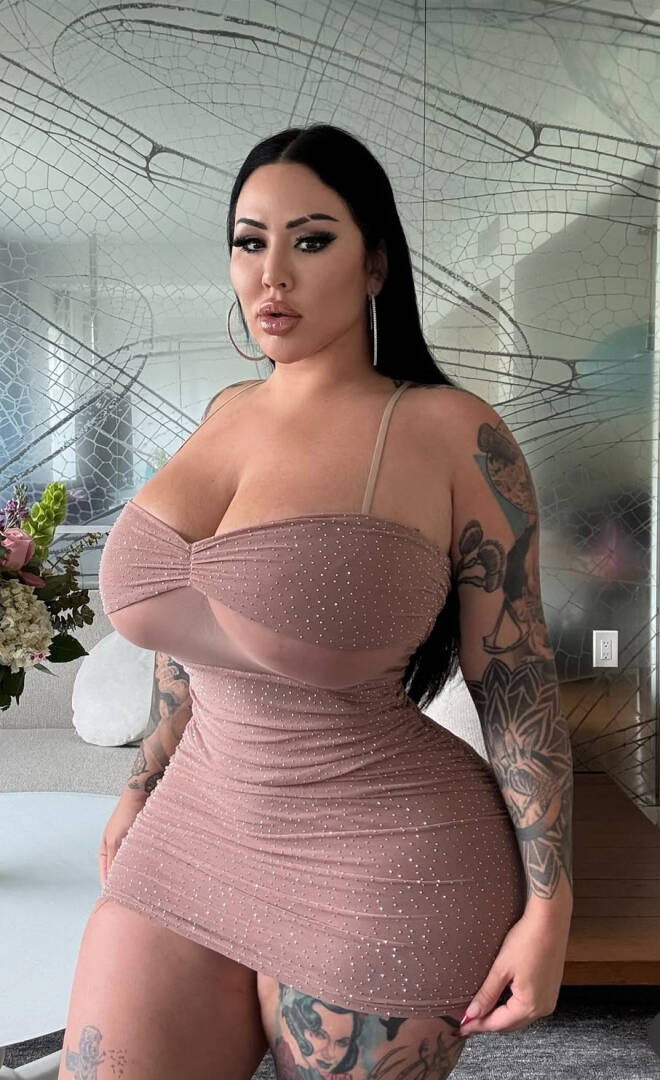 Modela - Independent Female Knoxville Escort