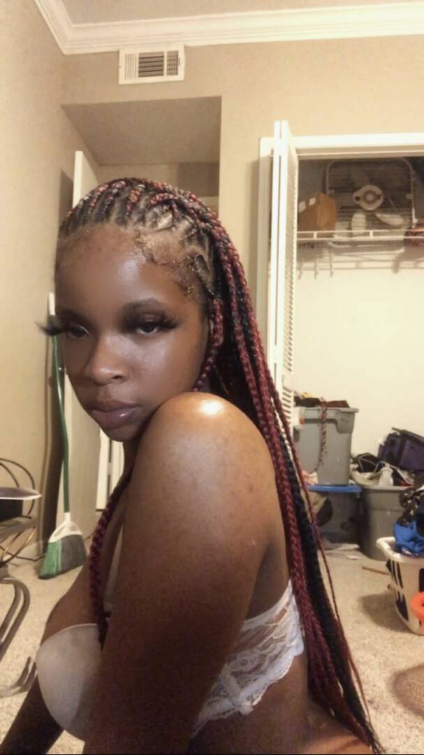 Frances - Independent Female Houston Escort