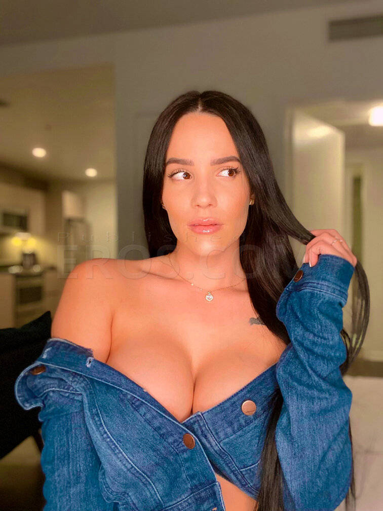 Sheila - Independent Female Los Angeles Escort