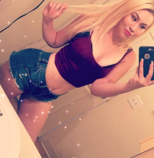 Britney - Independent Female Santa Cruz Escort