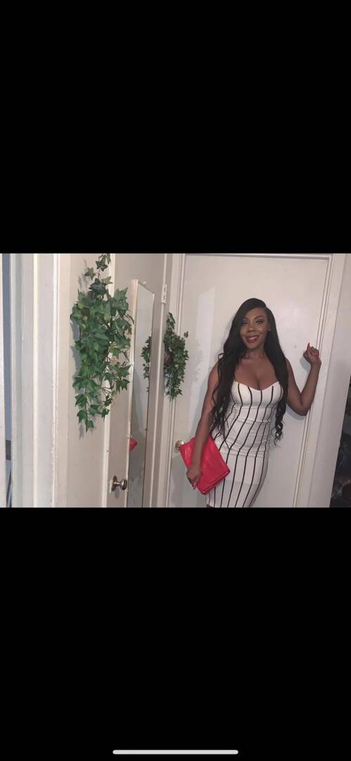 Vanity - Independent Female Memphis Escort