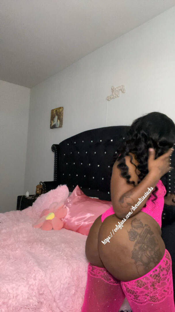 Tia - Independent Female Houston Escort