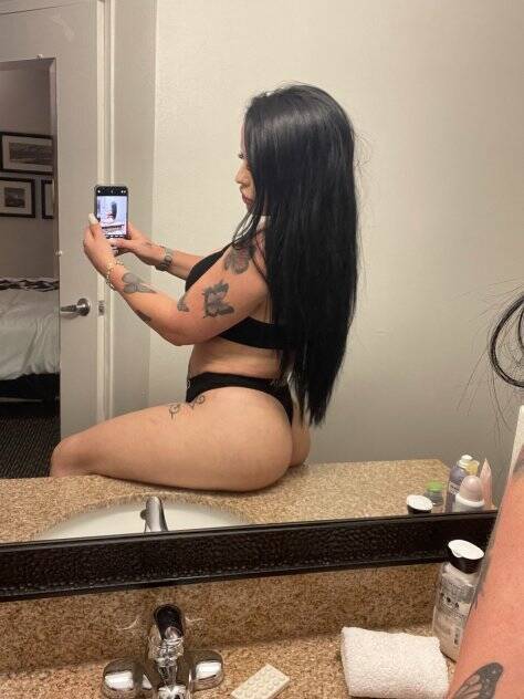 Karem - Independent Female Naples Escort