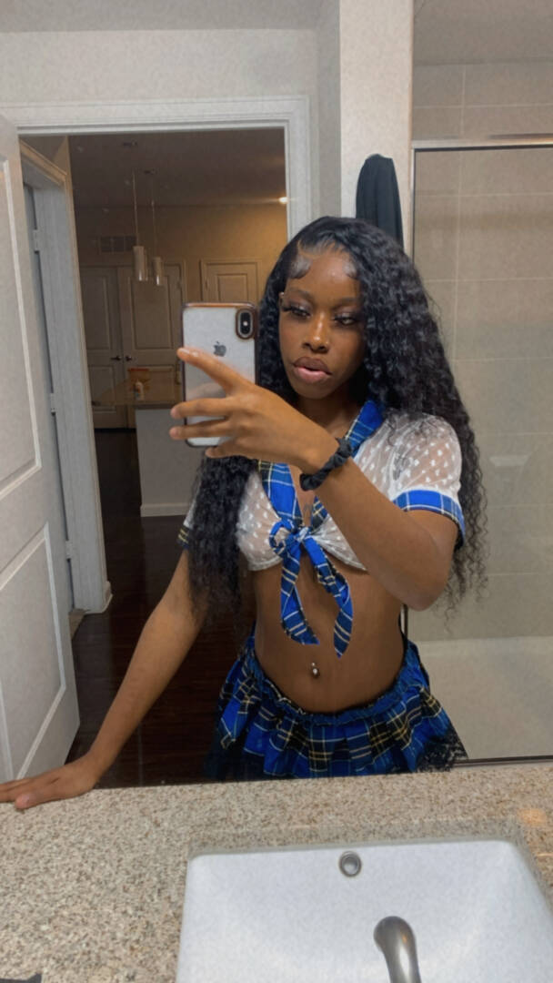 Leyah - Independent Female Los Angeles Escort