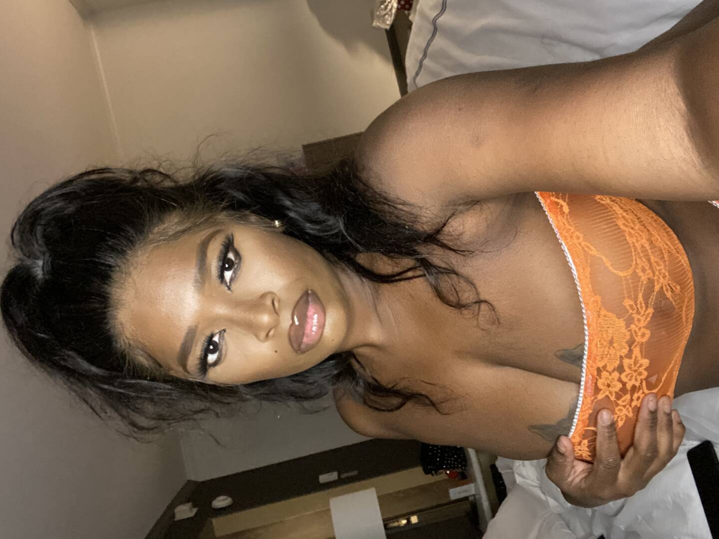 Jade Rose - Independent Female Minneapolis Escort