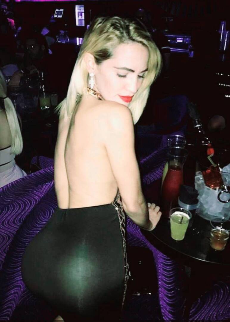 Lili - Independent Female Chicago Escort