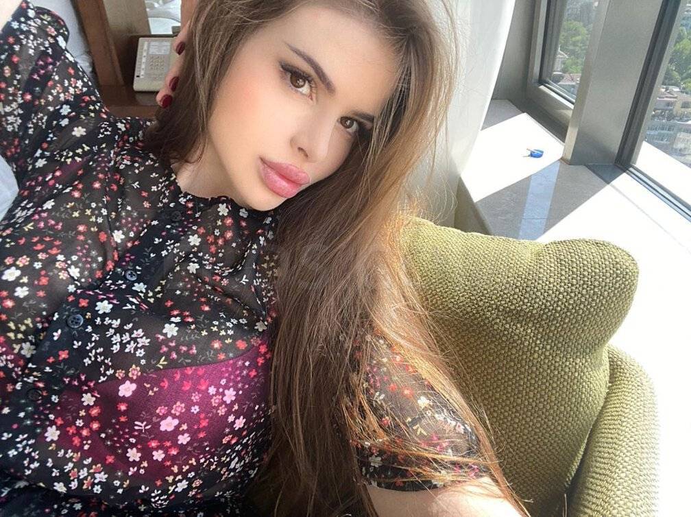 Alisa - Independent Female Miami Escort