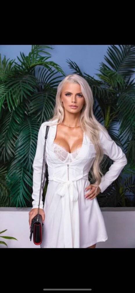 Christy Rain - Independent Female Mesa Escort