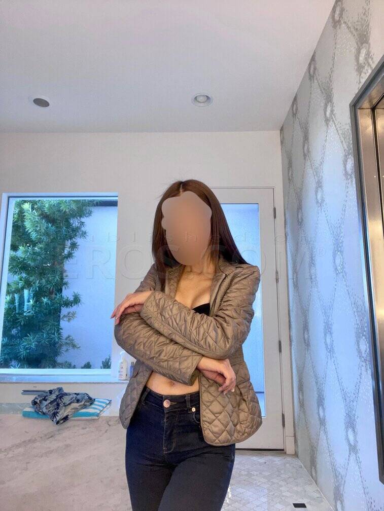 Ariel - Independent Female Los Angeles Escort