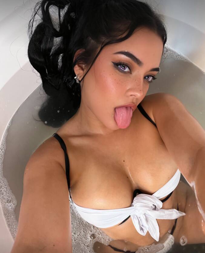 latina - Independent Female Denver Escort