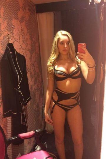 Party - Independent Female Houston Escort