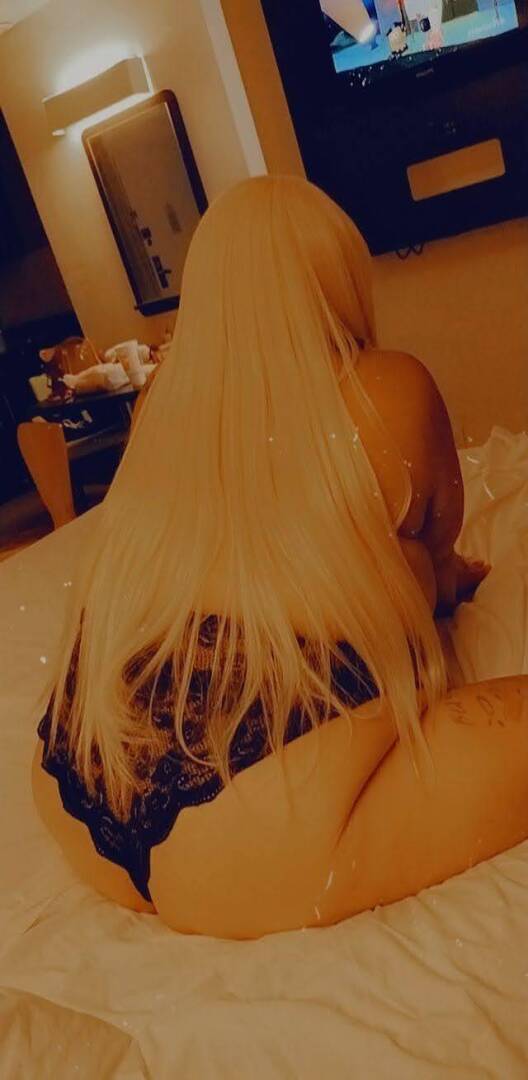 Alana - Independent Female San Antonio Escort