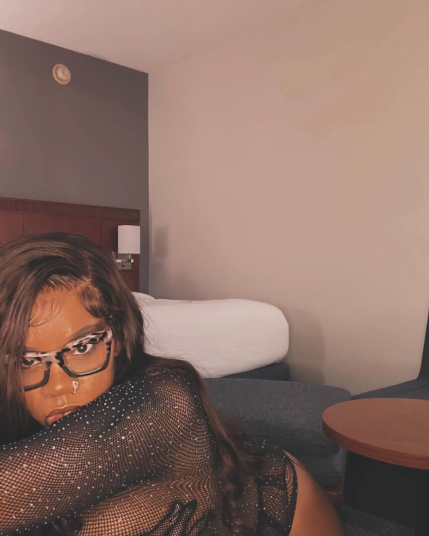 DaisyGo - Independent Female Richmond Escort