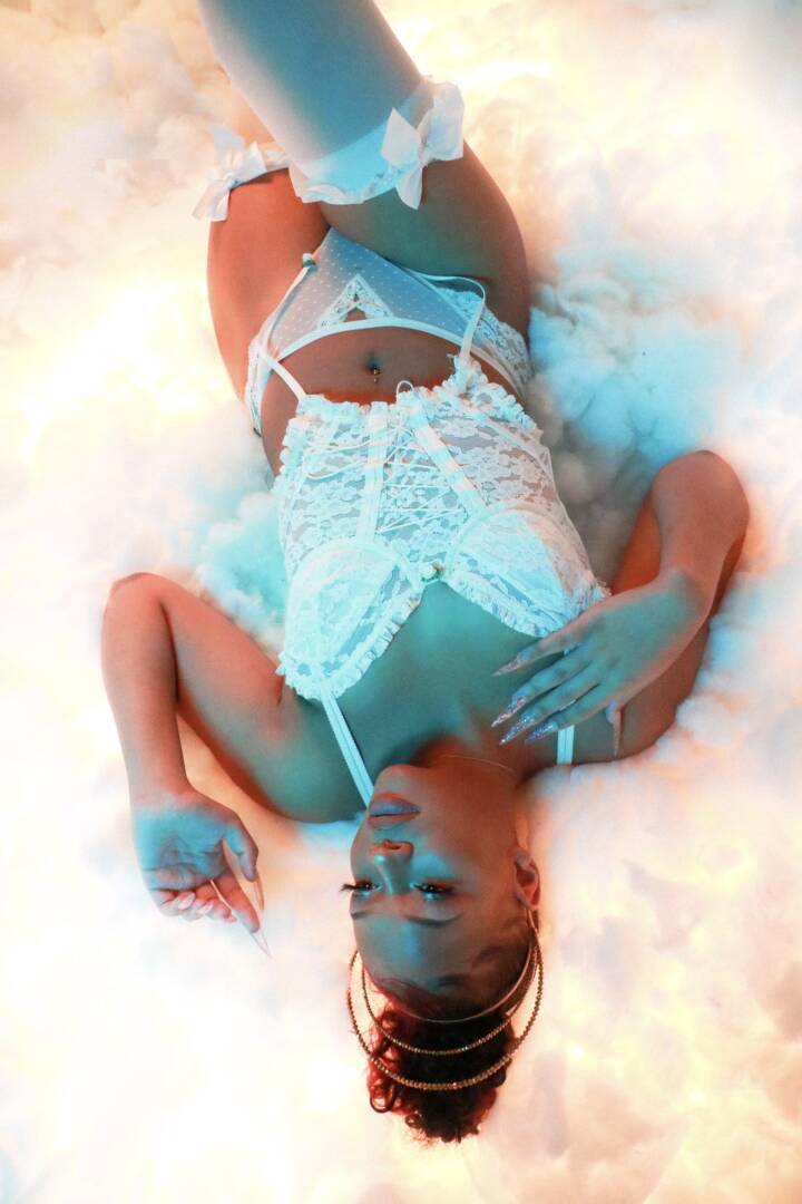 Strawberry - Independent Female Houston Escort